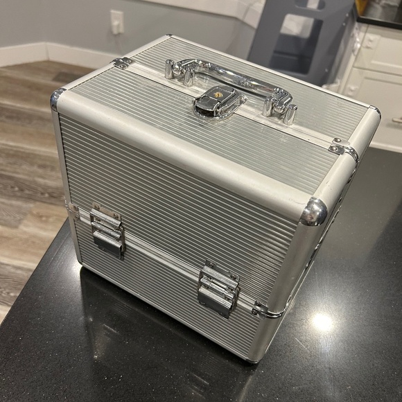 caboodles - Picture 1 of 4